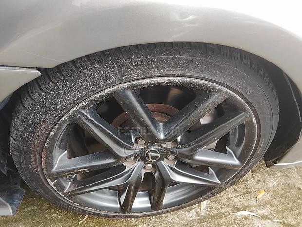 Lexus IS 200t 2016 Gray