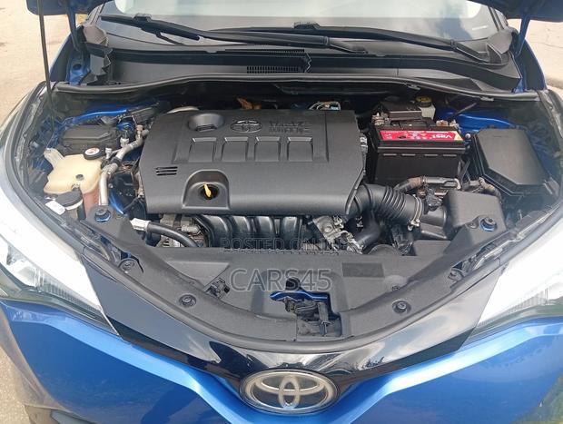Toyota C-HR 2020 Blue
