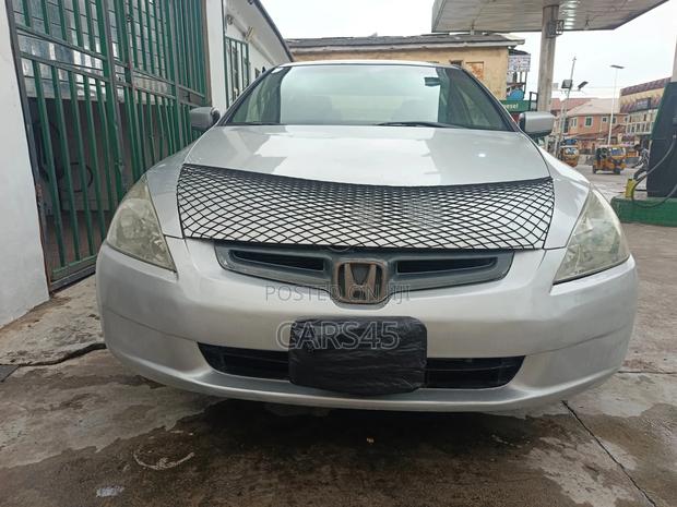 Honda Accord 2004 Silver