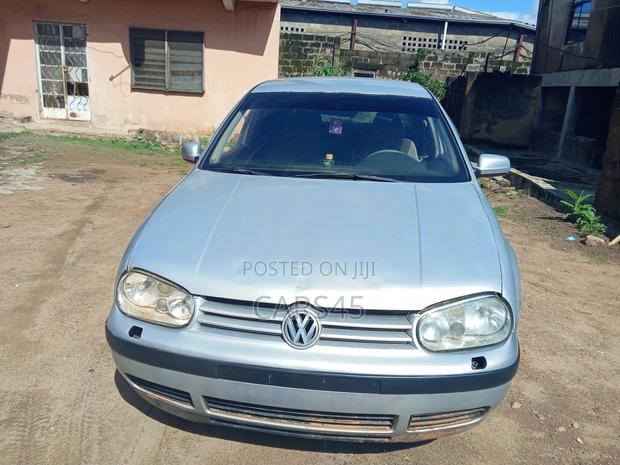 Volkswagen Golf 1988 Silver