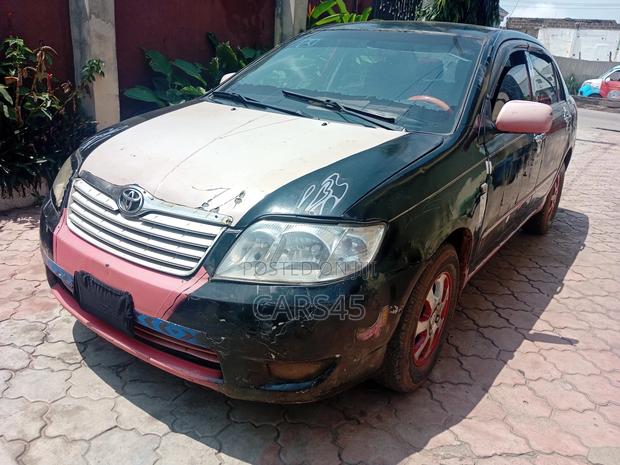 Toyota Corolla 2004 Black