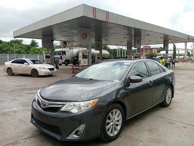 Toyota Camry 2012 Gray