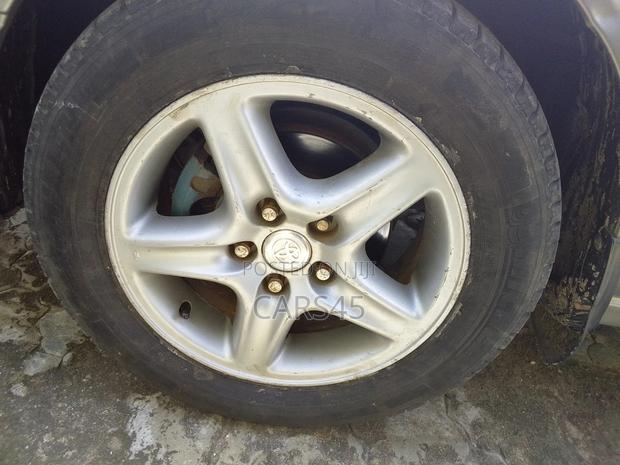 Toyota Camry 2001 Gray