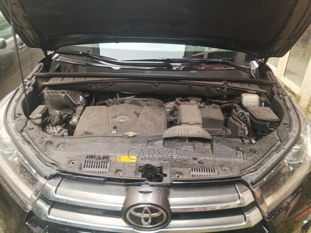 Toyota Highlander Limited Platinum 4x4 V6 (3.5L 6cyl 8A) 2017 Black