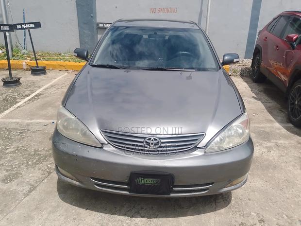 Toyota Camry 2003 Gray