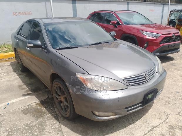 Toyota Camry 2003 Gray