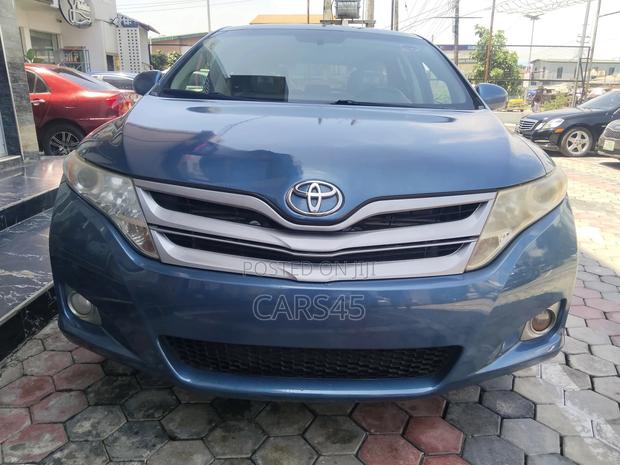 Toyota Venza 2011 Blue