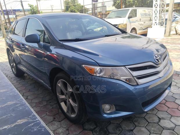 Toyota Venza 2011 Blue