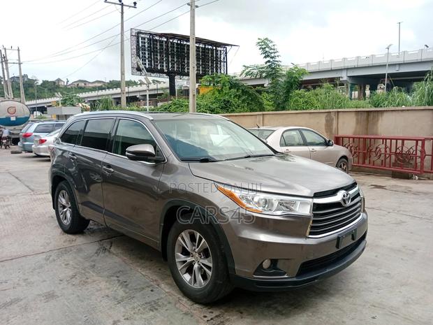 Toyota Highlander 2015 Gray