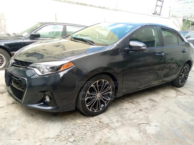 Toyota Corolla 2014 Black