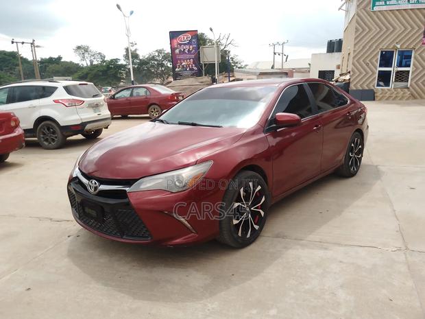Toyota Camry 2015 Red