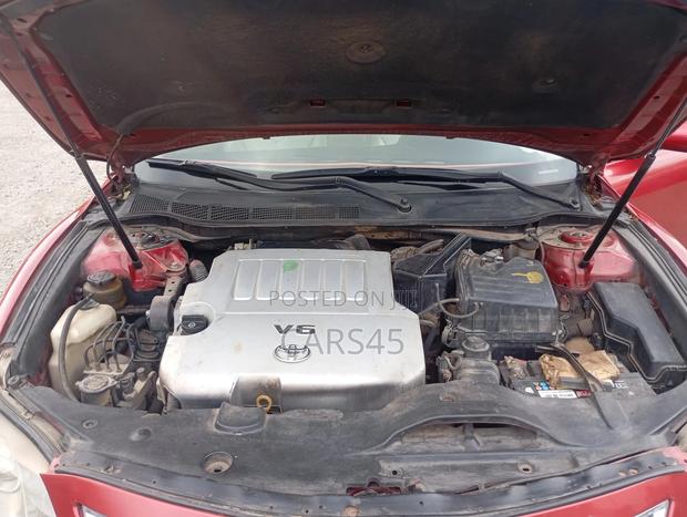 Toyota Camry 2009 Red