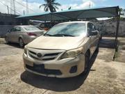 Toyota Corolla 2012 Gold for sale