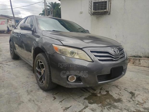Toyota Camry 2007 Gray