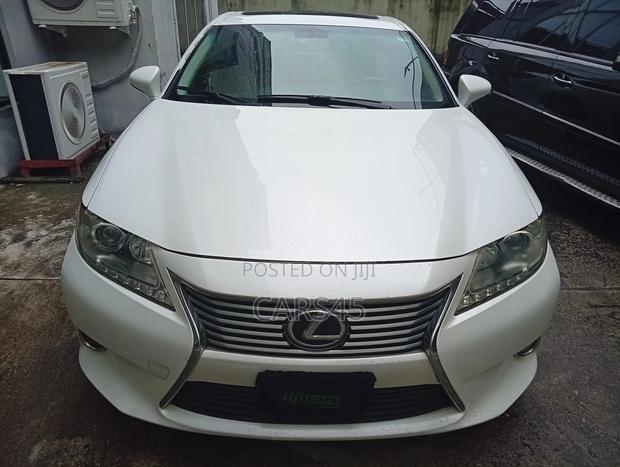 Lexus ES 2014 White