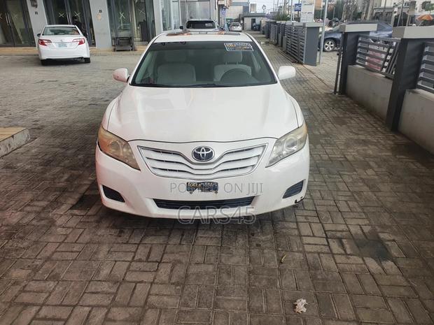 Toyota Camry 2011 White
