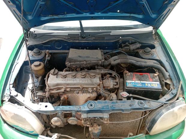Nissan Micra 2000 Green