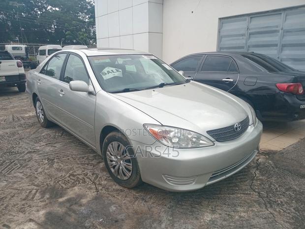 Toyota Camry 2003 Silver
