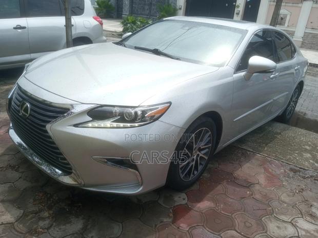 Lexus ES 2016 Silver