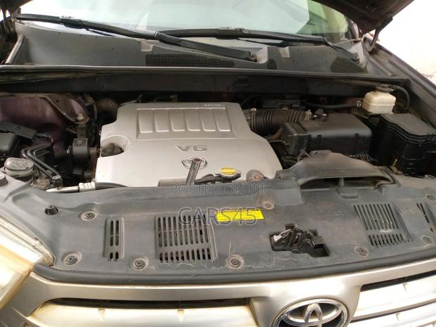 Toyota Highlander 2012 Burgandy
