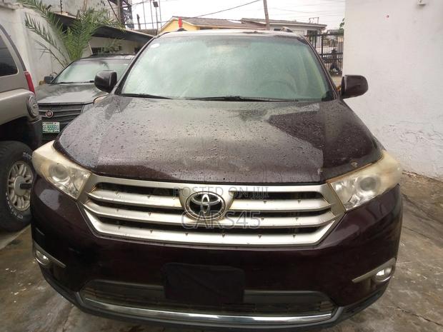 Toyota Highlander 2012 Burgandy