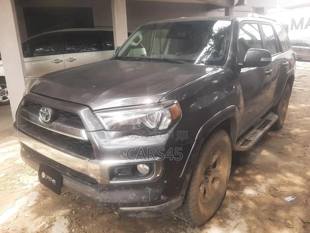 Toyota 4-Runner 2016 Gray