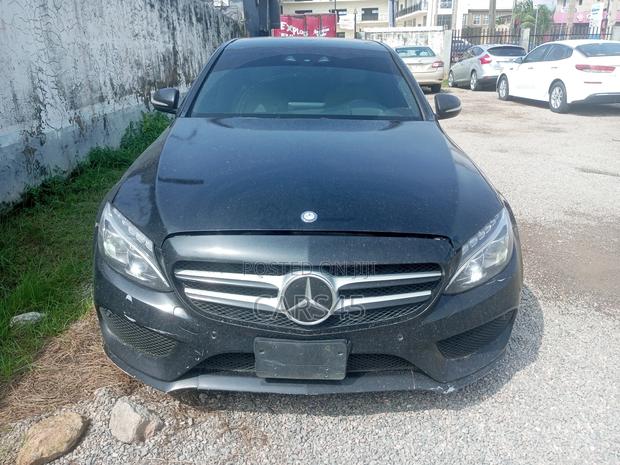 Mercedes-Benz C400 2016 Black