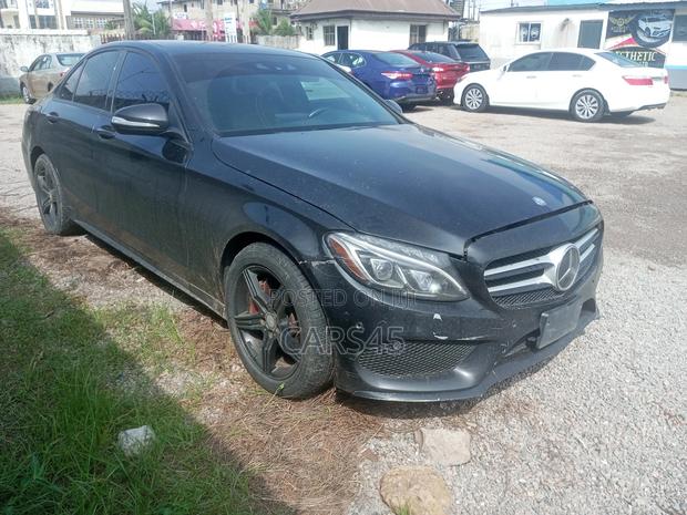 Mercedes-Benz C400 2016 Black