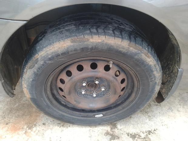 Toyota Corolla 2004 Gray