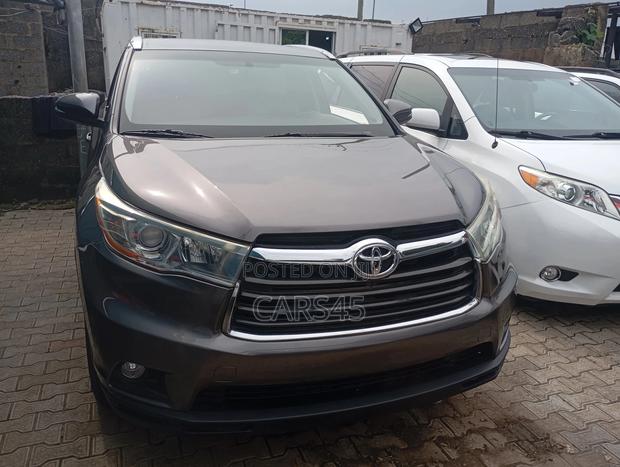 Toyota Highlander 2015 Gray
