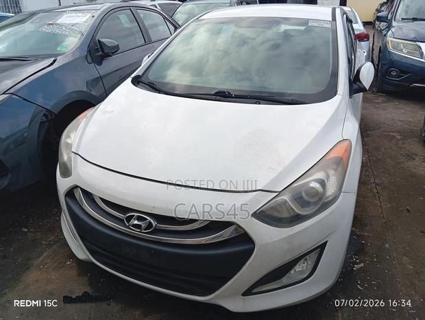 Hyundai Elantra 2014 White