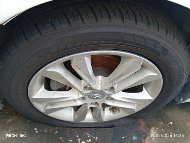 Hyundai Elantra 2014 White