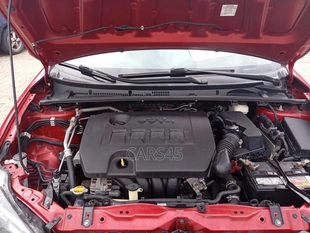 Toyota Corolla LE 4dr Sedan (1.8L 4cyl CVT) 2016 Red