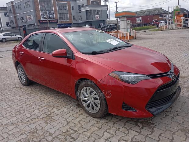 Toyota Corolla LE 4dr Sedan (1.8L 4cyl CVT) 2016 Red