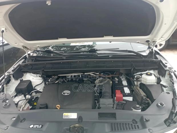 Toyota Highlander 2022 Black