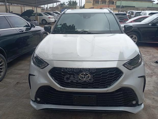 Toyota Highlander 2022 Black