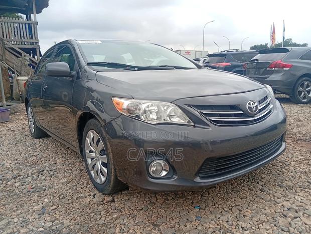 Toyota Corolla 2013 Gray