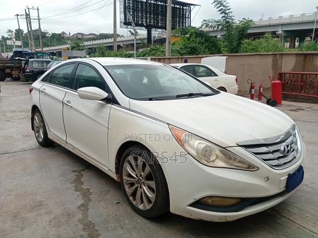 Hyundai Sonata 2013 White