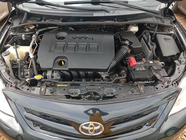 Toyota Corolla 2013 Black