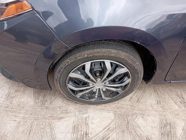 Toyota Corolla 2015 Gray