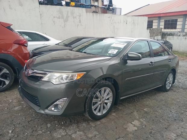Toyota Camry 2014 Green