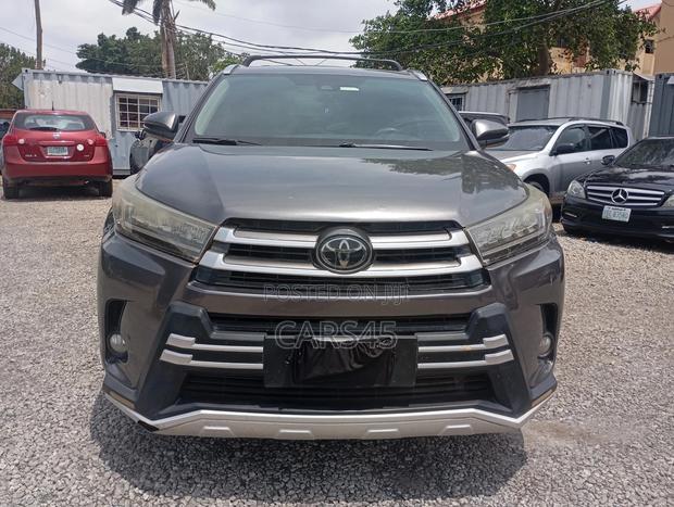 Toyota Highlander 2017 Gray