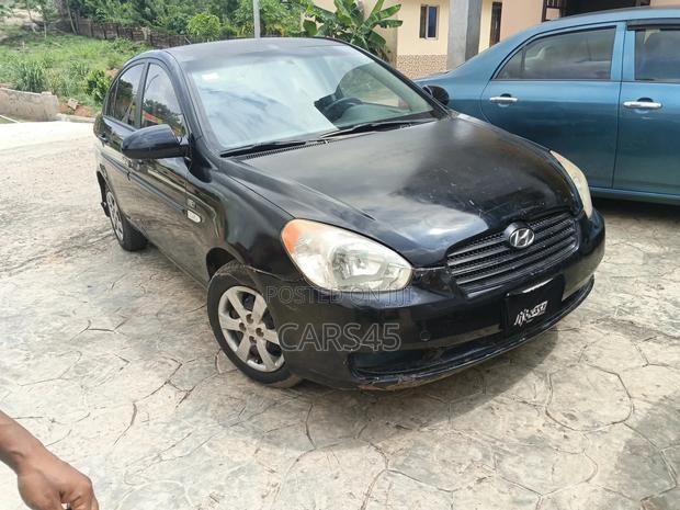 Hyundai Accent 2009 Black