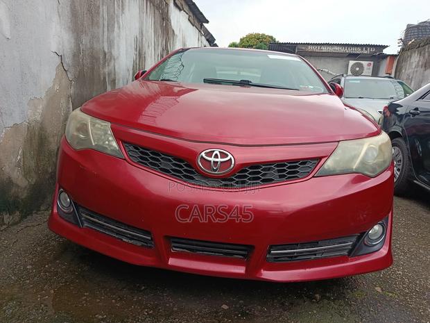 Toyota Camry 2014 Red