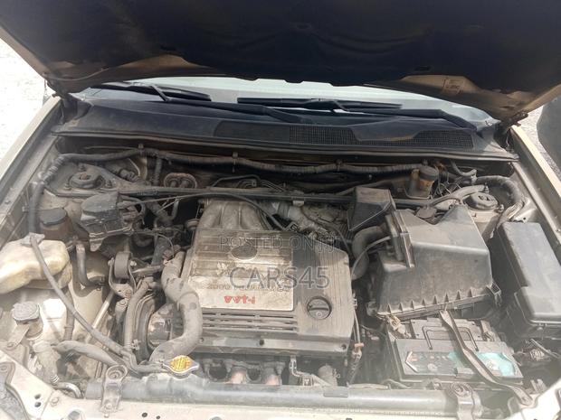 Toyota Highlander V6 AWD 2003 Gold