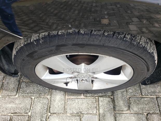 Hyundai Elantra 2012 Black