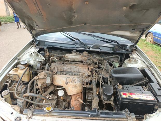 Toyota Camry 2000 Silver