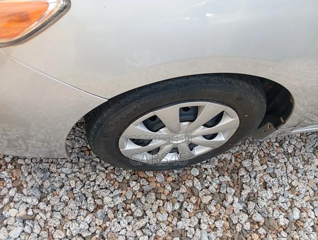 Toyota Corolla 2011 Silver