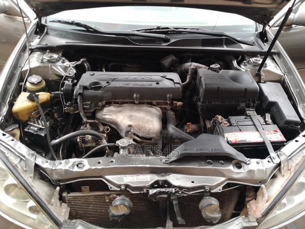 Toyota Camry 2005 Gray