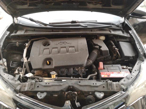 Toyota Corolla 2015 Black